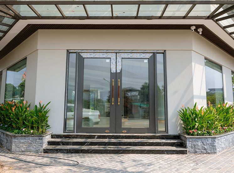 Panel **Door**